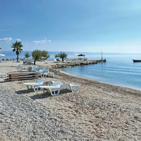 Podstrana Holiday *